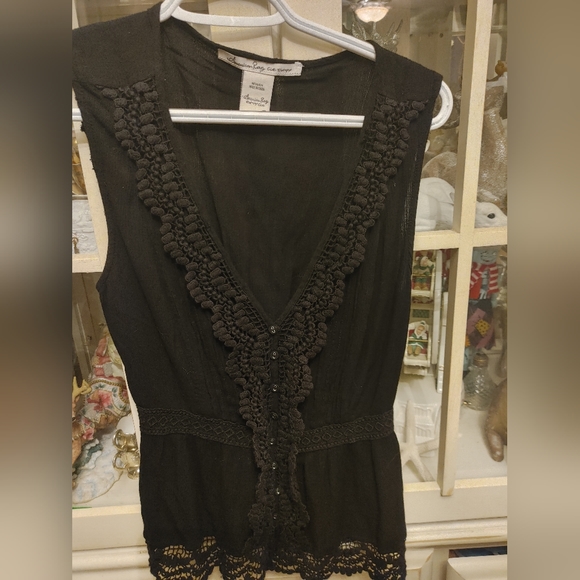 EUC American Rag Black Blouse Small ruffle top - Picture 2 of 4